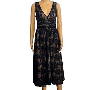 Newport News Women's Black Lace V-Neck Midi Formal Dress Size 8